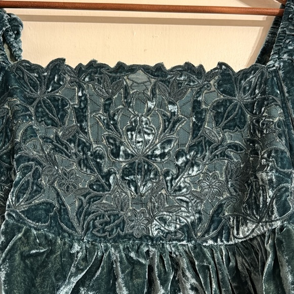 ✨ Anthropologie Long-Sleeve Luxe Cutwork Blouse Sz L - Picture 6 of 8